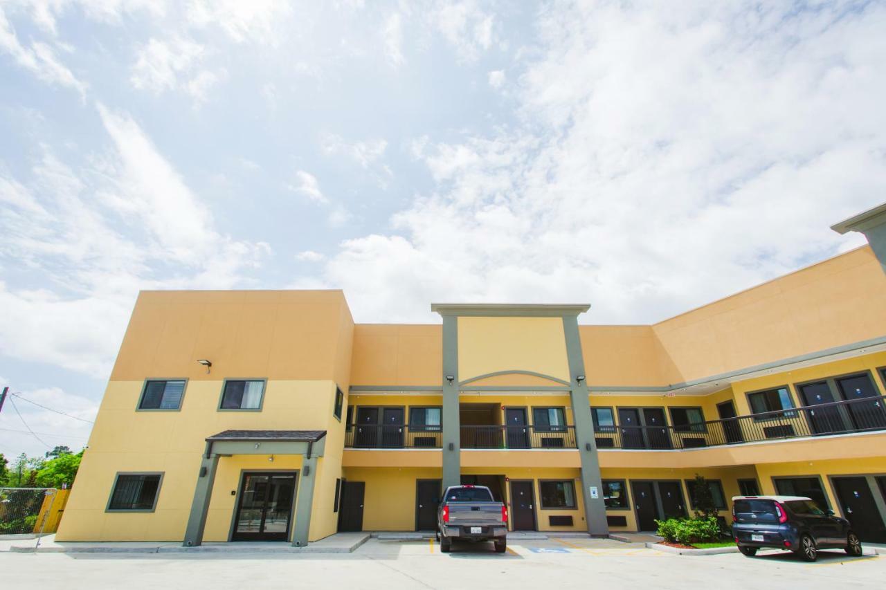 Scottish Inn & Suites ベイタウン エクステリア 写真