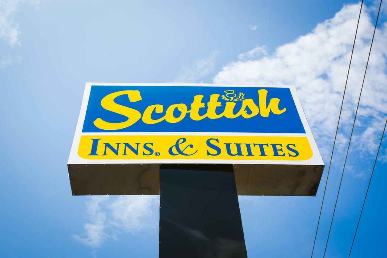Scottish Inn & Suites ベイタウン エクステリア 写真